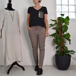 SECOND HAND T-shirt SVART S/M - Lo-ika