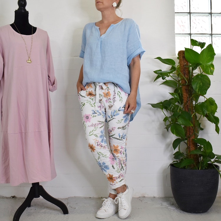 Stretchig Byxa Josefine Blommig VIT - Marta du Chateau