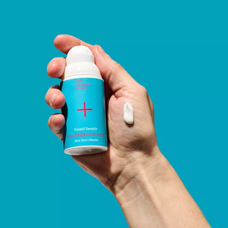 Ansiktskräm Freistil Sensitive Moisturizing 30ml - i+m Naturkosmetik Berlin