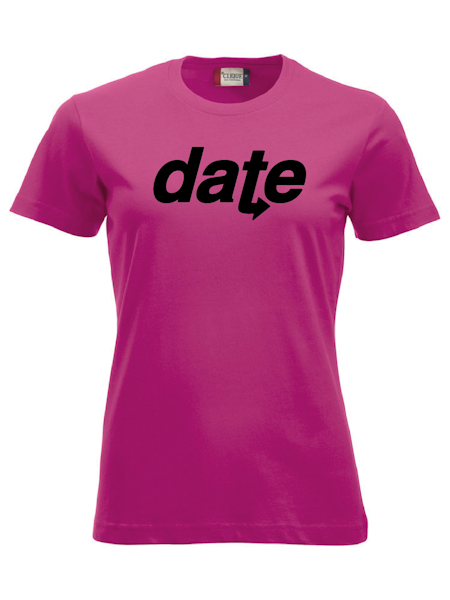 Cerise Dam T-shirt "DATE" svart