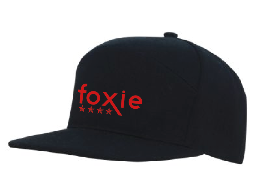 Svart Rak Keps "FOXIE"