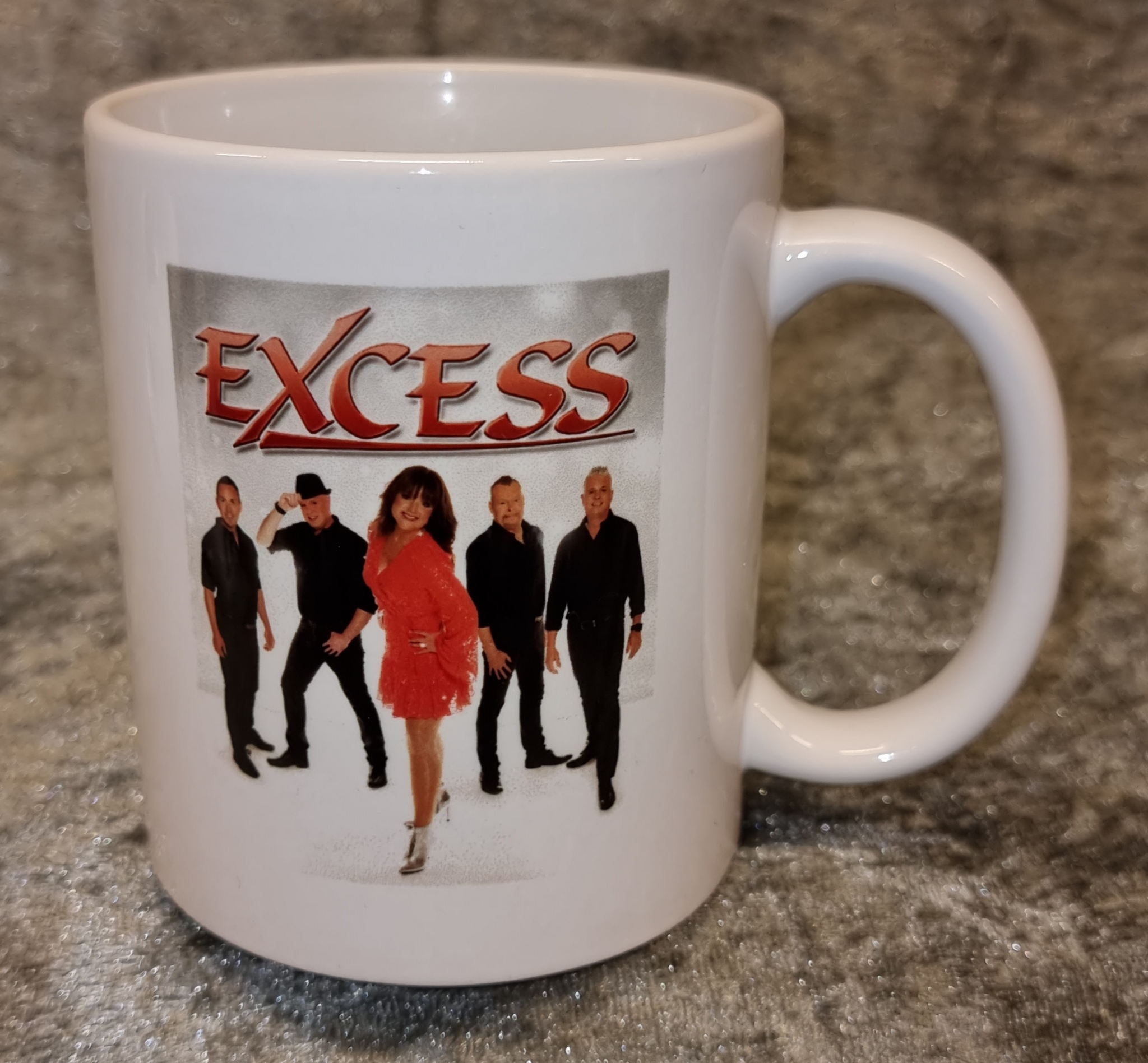 Vit mugg "EXCESS"