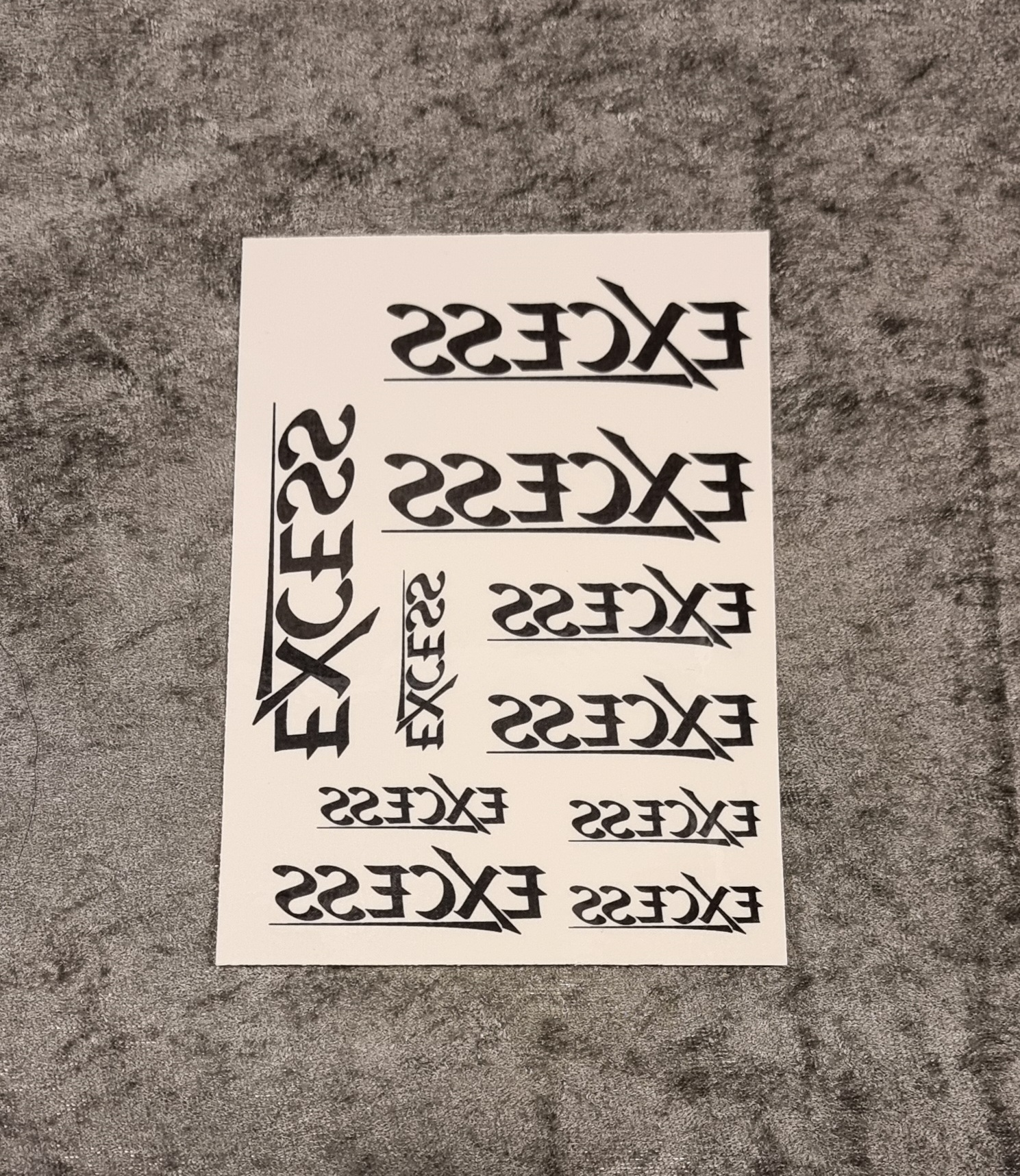 Gnuggis Tatueringar "Excess"