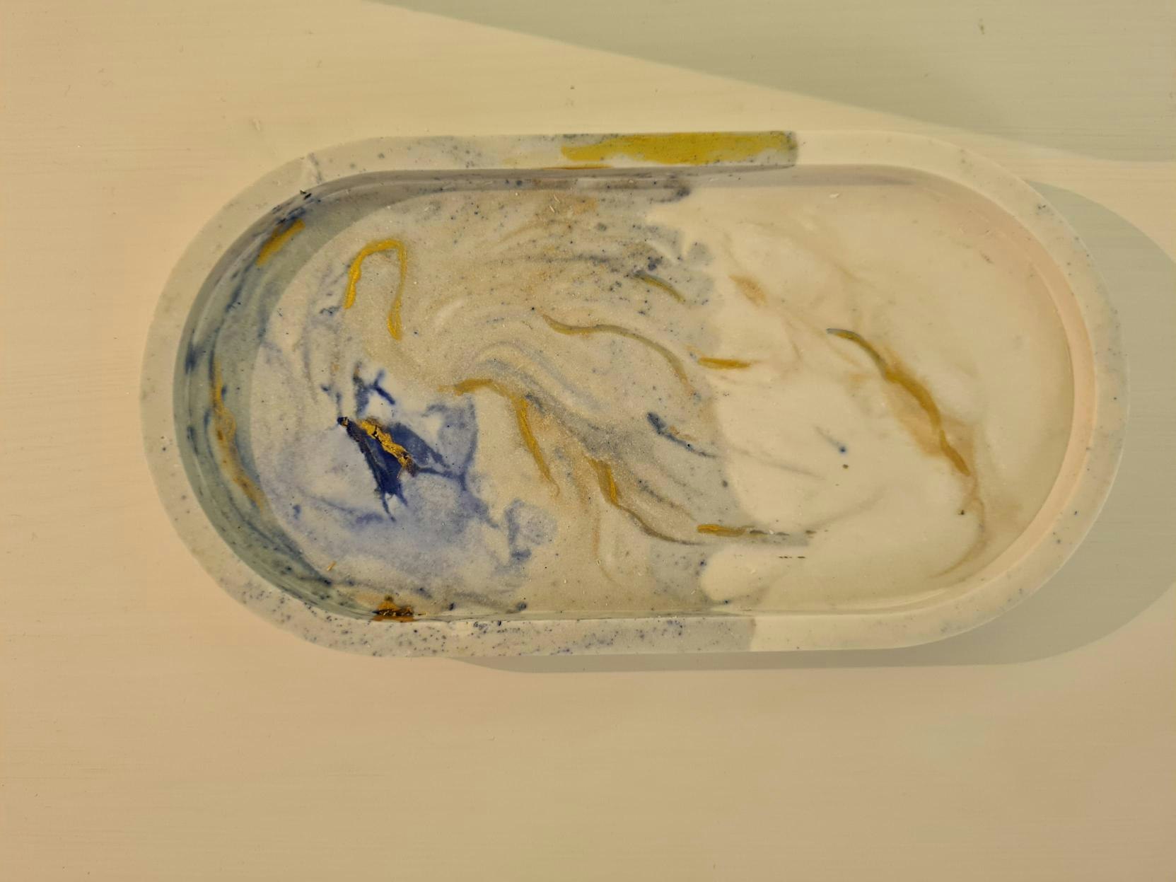 Prydnadstallrik i marmoreffekt (9x18) - SÅLD