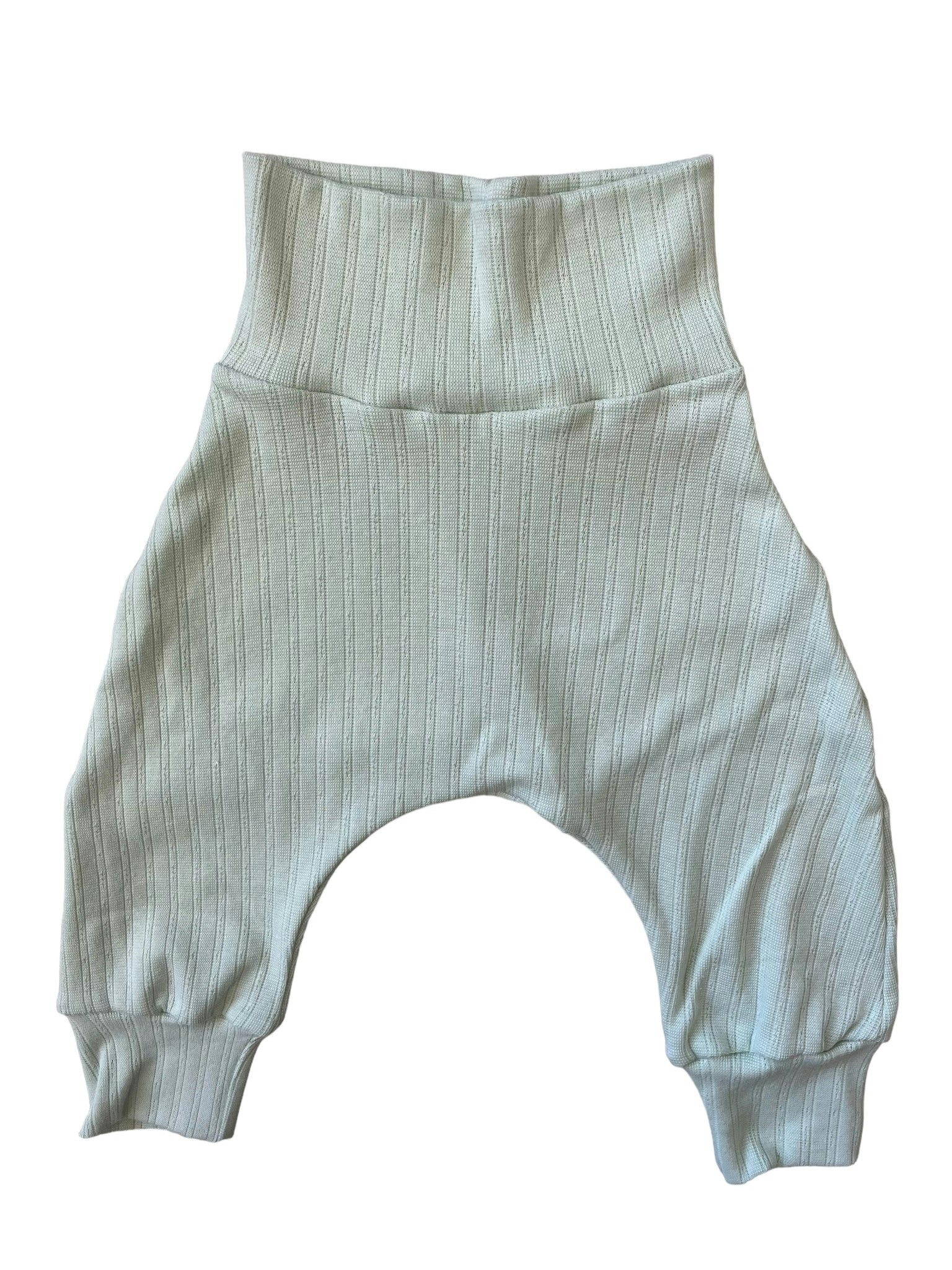 Färdiga babybyxor 62/68