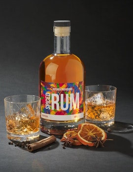 Gör din egen (gör-det-själv) Rum/Gin Gift of the Year-paket