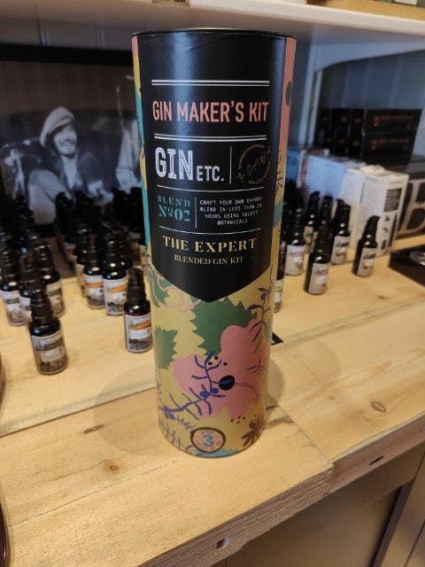 Gör din egen (gör-det-själv) Gin Maker's Gift of the Year-paket