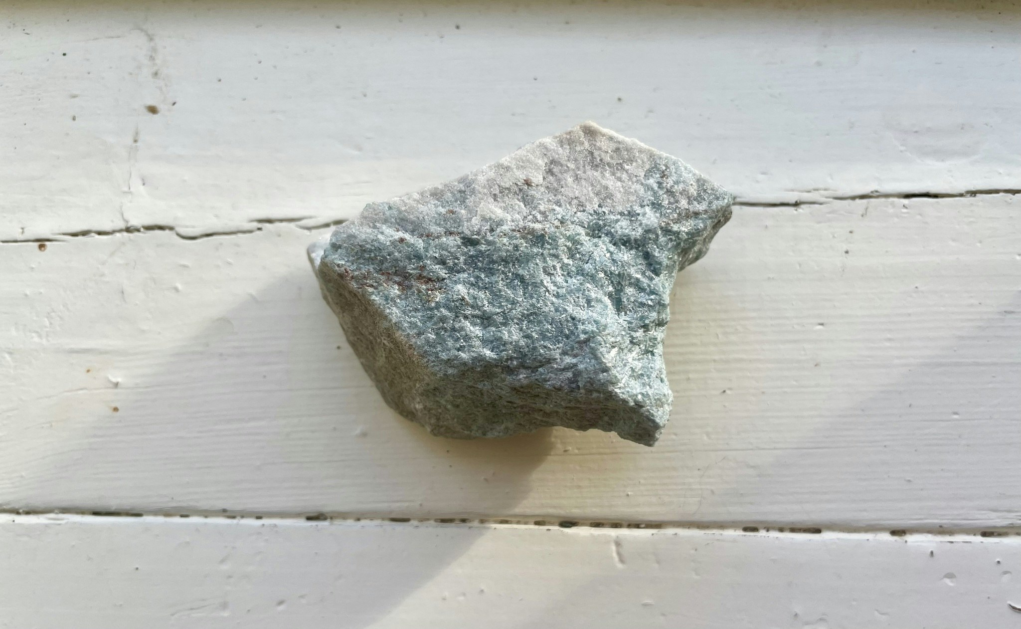 Rå blå kyanit