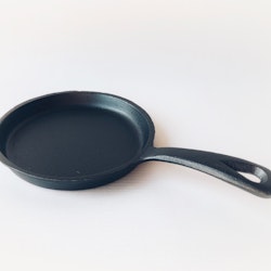 Gjutjärnspanna MINI IRON FRY PAN 13 X 2 CM