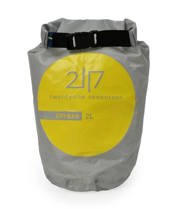 DRYBAG'S - Keeps your luggage and gear dry- Lightweight Closes with plastic buckle