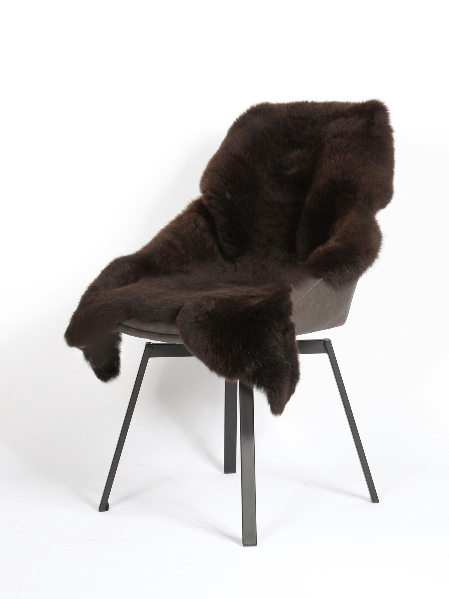 Fårfäll Shorthair Ebony 1002, Storlek 100x120cm