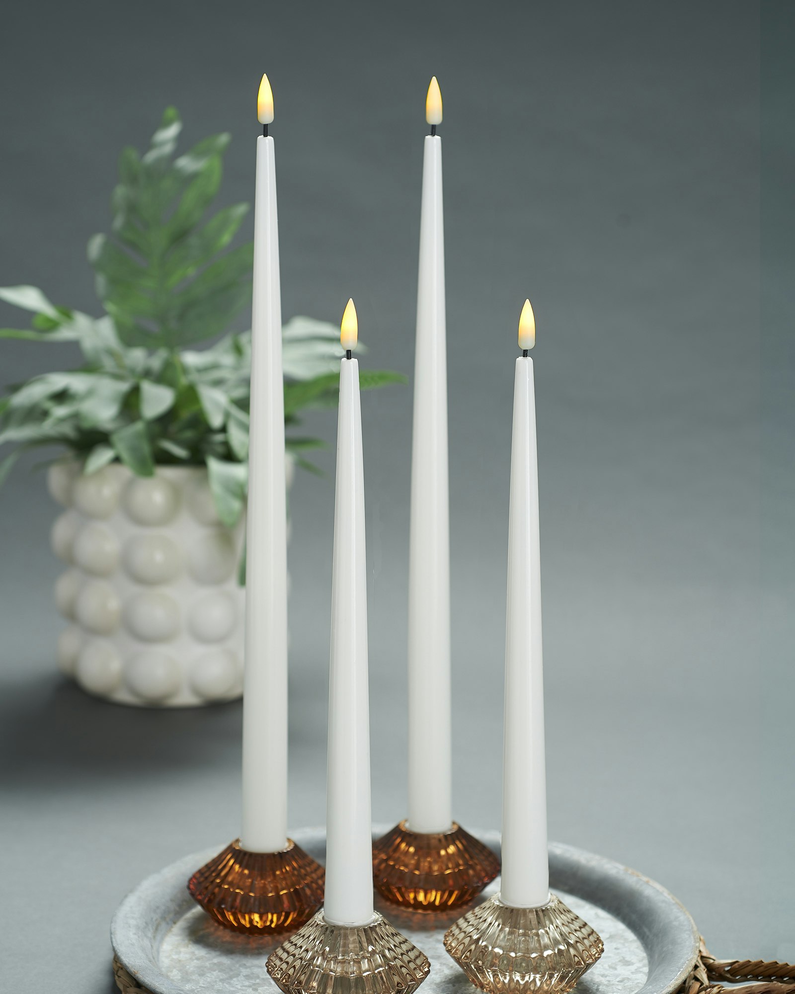 Deluxe LED-Shiny Dinner Candles – Real Flame, Mix Set av 4