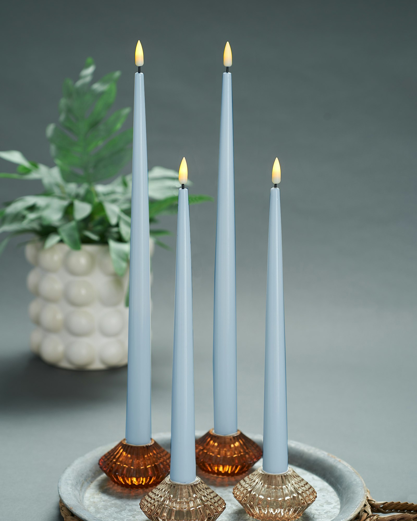 Deluxe LED-Shiny Dinner Candles – Real Flame, Mix Set av 4