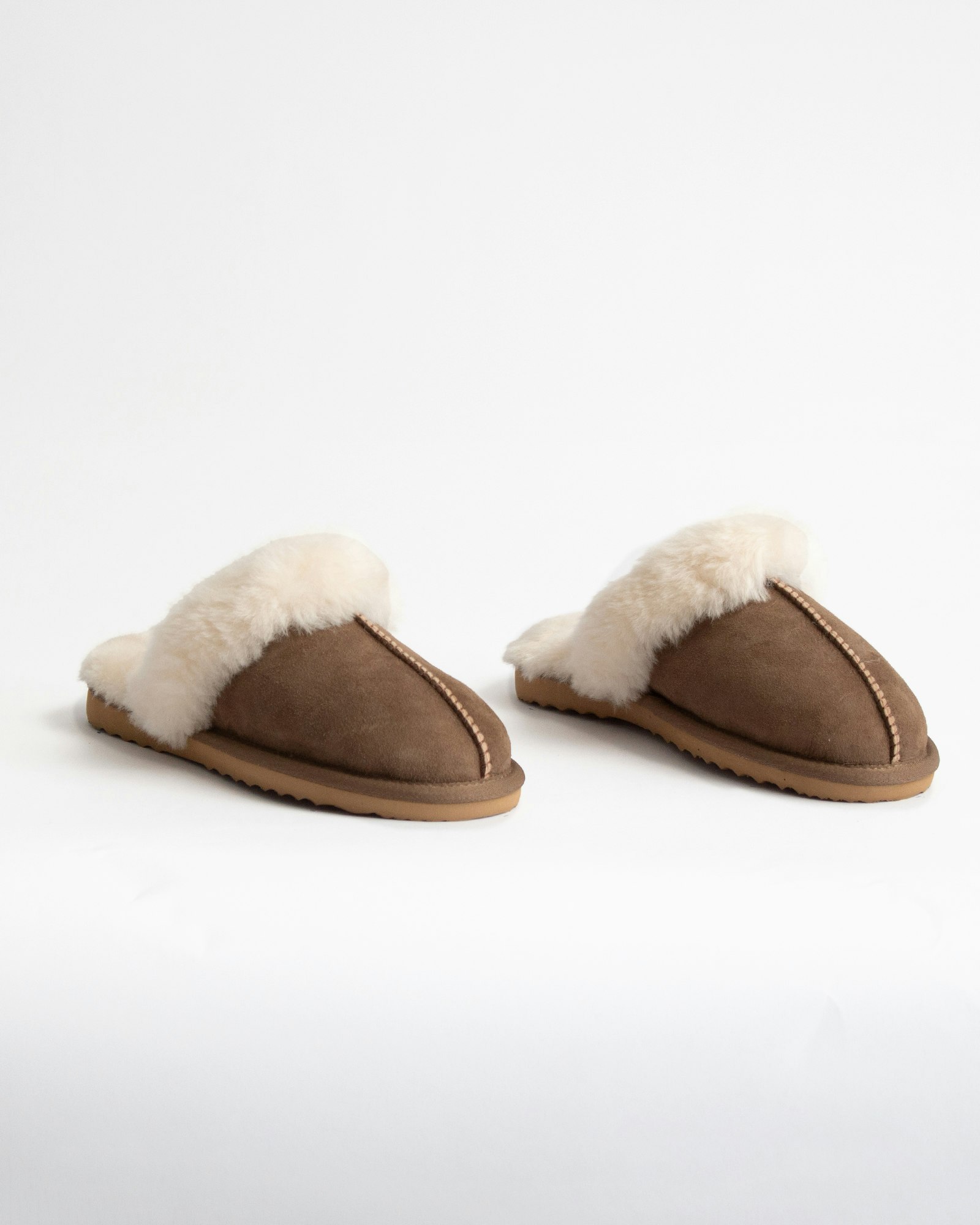 SANDEFJORD Fårskinnstofflor, Brown