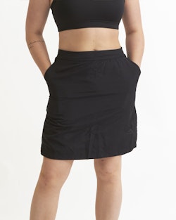 Sportkjol med Inbyggda Shorts – Dam