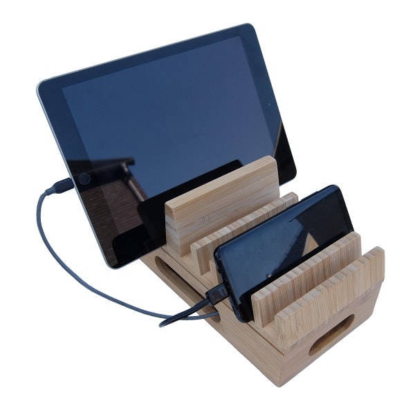 Bambu mobilställ med plats för kablar och laddare - Mobilladdare och  powerbanker för alla mobiler