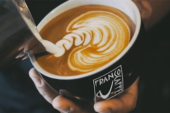 Franco Caffè Espresso Naturale 1Kg - Ekologisk-Fairtrade mellanrostade kaffebönor - Italien