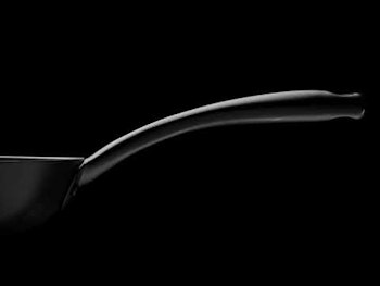Satake Stekpanna Lättviktsgjutjärn Keramisk non stick 24 cm PFAS-Fri