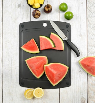 Jade Skärbräda Gourmet Gripper med ränna. Finns i flera storlekar