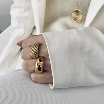 Arc bold ring guld