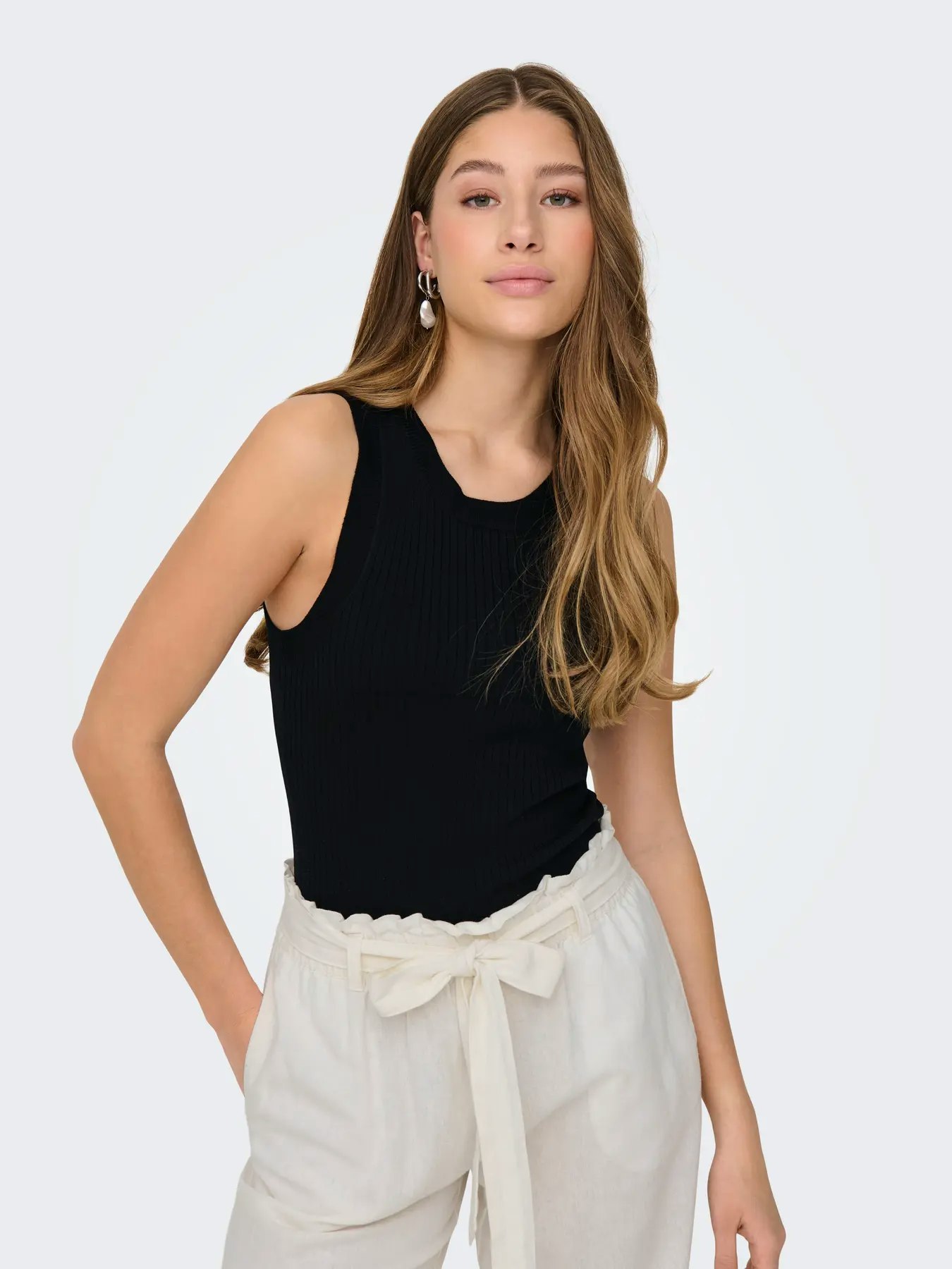 Aya tank top svart