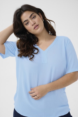 Cami SS v-ringad blus ljusblå