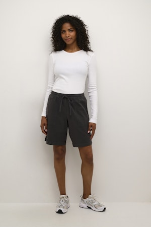 Naya liah shorts black oyster