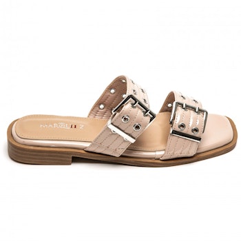 Slip in sandaler sand