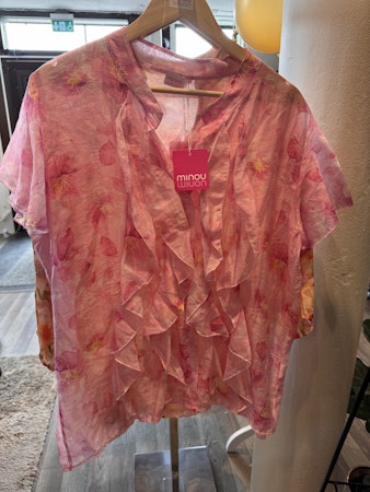 Blommig blus kortärmad rosa