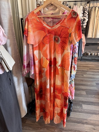 Klänning kortärmad blommig orange