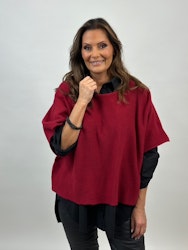 Nessa ponchotröja vinröd