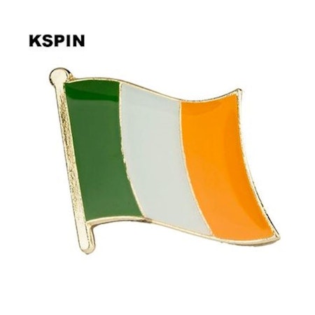 Irland flaggpin  Material: Metall Storlek: 1.6 cm x 1.9 cm