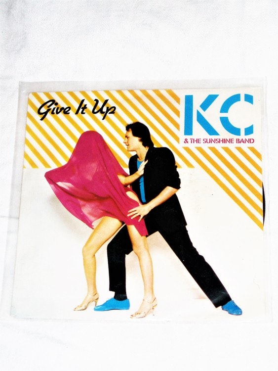 KC & The Sunshine Band" Give It Up" mycket bra skick.