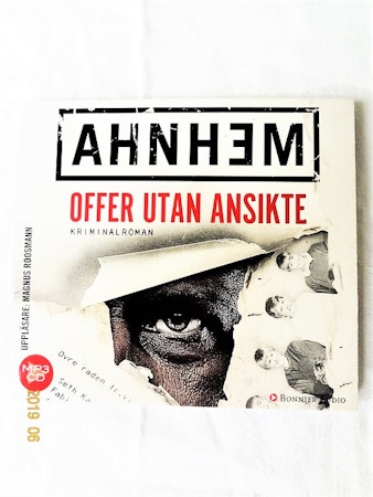 Stefan Ahnhem"Offer utan Ansikte" mycket bra skick.