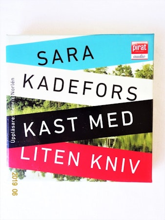 Sara Kadefors "Kast Med Liten Kniv" mycket bra skick begagnad.