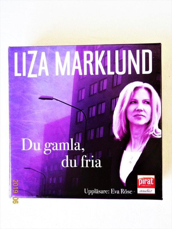Lisa Marklund "Du Gamla,Du Fria" mycket bra skick begagnad.
