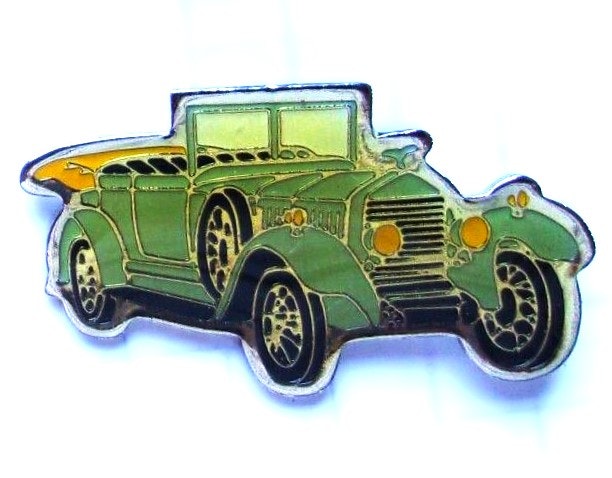 Bil Pin Mått: 2.8 x 1.6 cm.