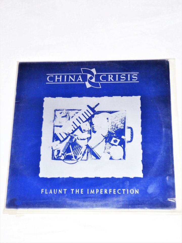 China Cricis "Flaunt The Imperfection" 29 april 1985.