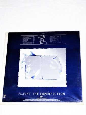 China Cricis "Flaunt The Imperfection" 29 april 1985.