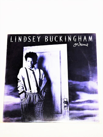 Lindsey Buckingham "Go Insane"släpptes den 30 juli 1984.