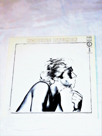 Robert Palmer "Secrets" Första gången utgivet år 1979.