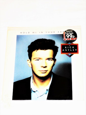 Rick Astley "Hold Me In Your Arms"släppt 28 november 1988.