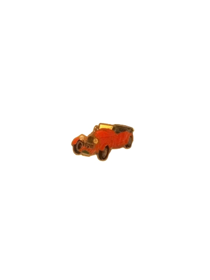 Bil Pin Mått: 2.9 x 1.8 cm.