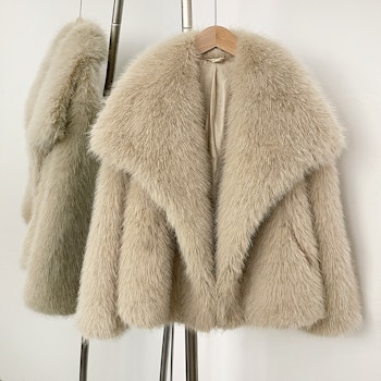 BROOKLYN FAKE FUR COAT BEIGE