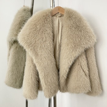 BROOKLYN FAKE FUR COAT BEIGE