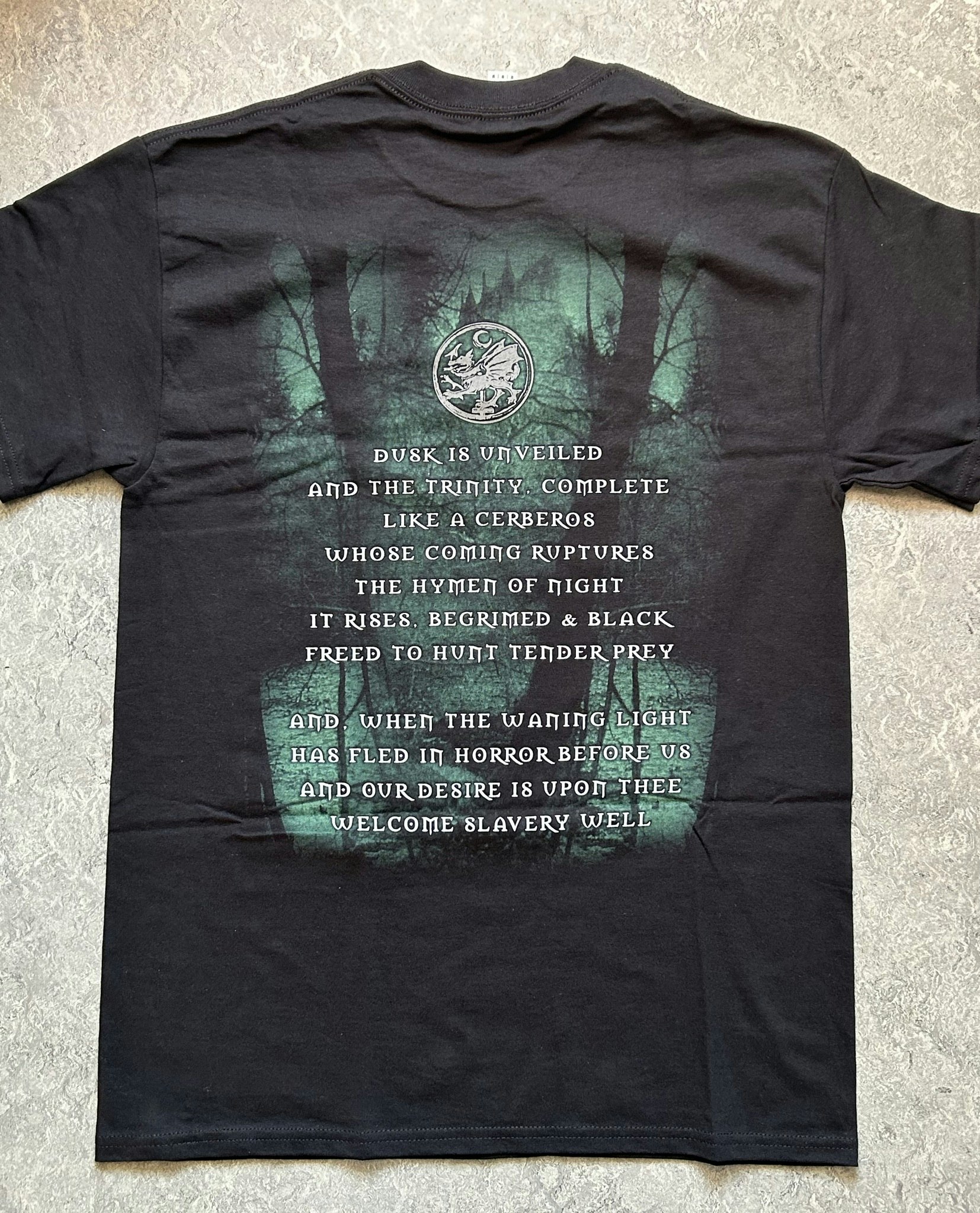 CRADLE OF FILTH: Dusk And Her Embrace T-shirt (black)