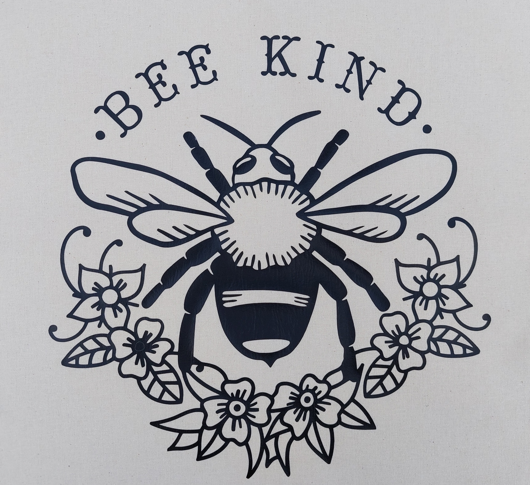 Tygkasse Bee kind