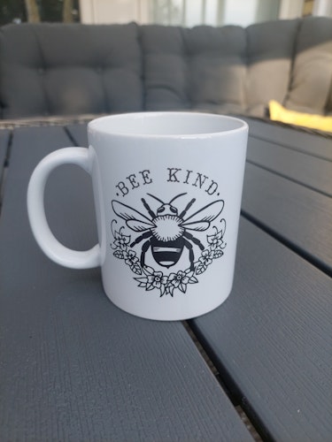 Mugg Bee Kind