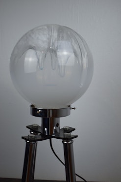 Bordslampa industri stil med Murano glasklot