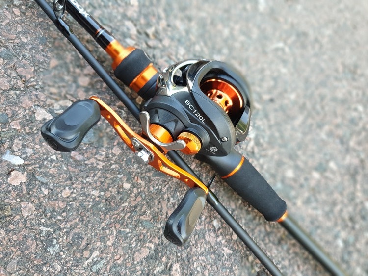 Rulle Pred.kuro Baitcast 120L 3+1BB. Spö Predox Kuro Jointed Jerk BC